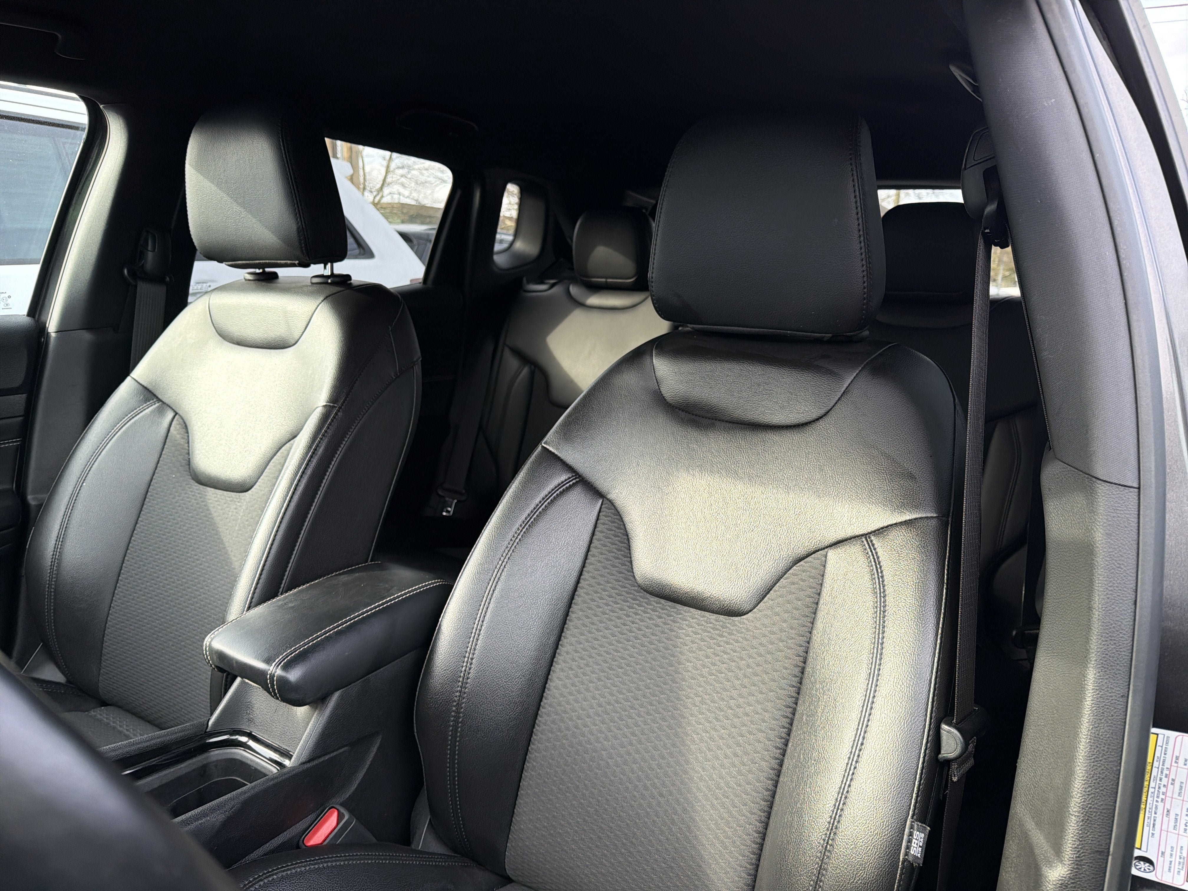 Used 2022 Jeep Compass Altitude w/ Convenience Group image 10