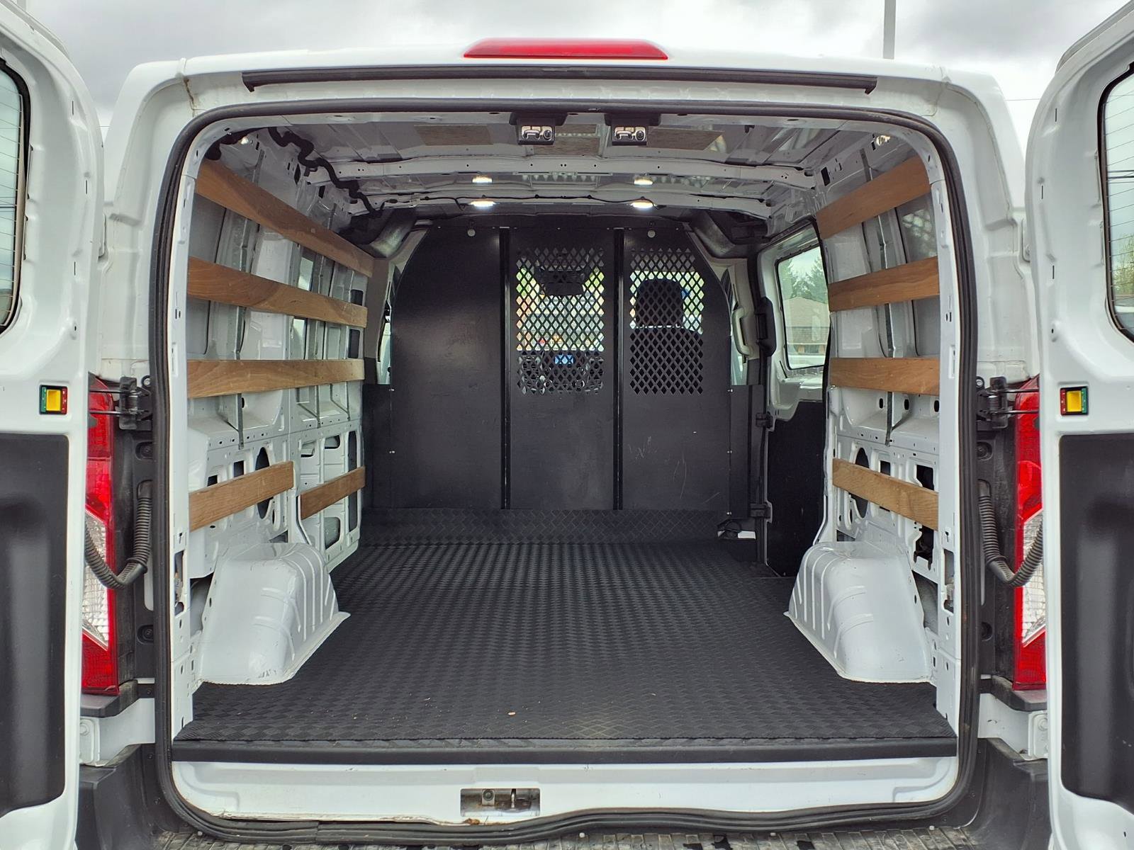 Used 2024 Ford Transit 250 Low Roof w/ Exterior Upgrade Package RWD image 9