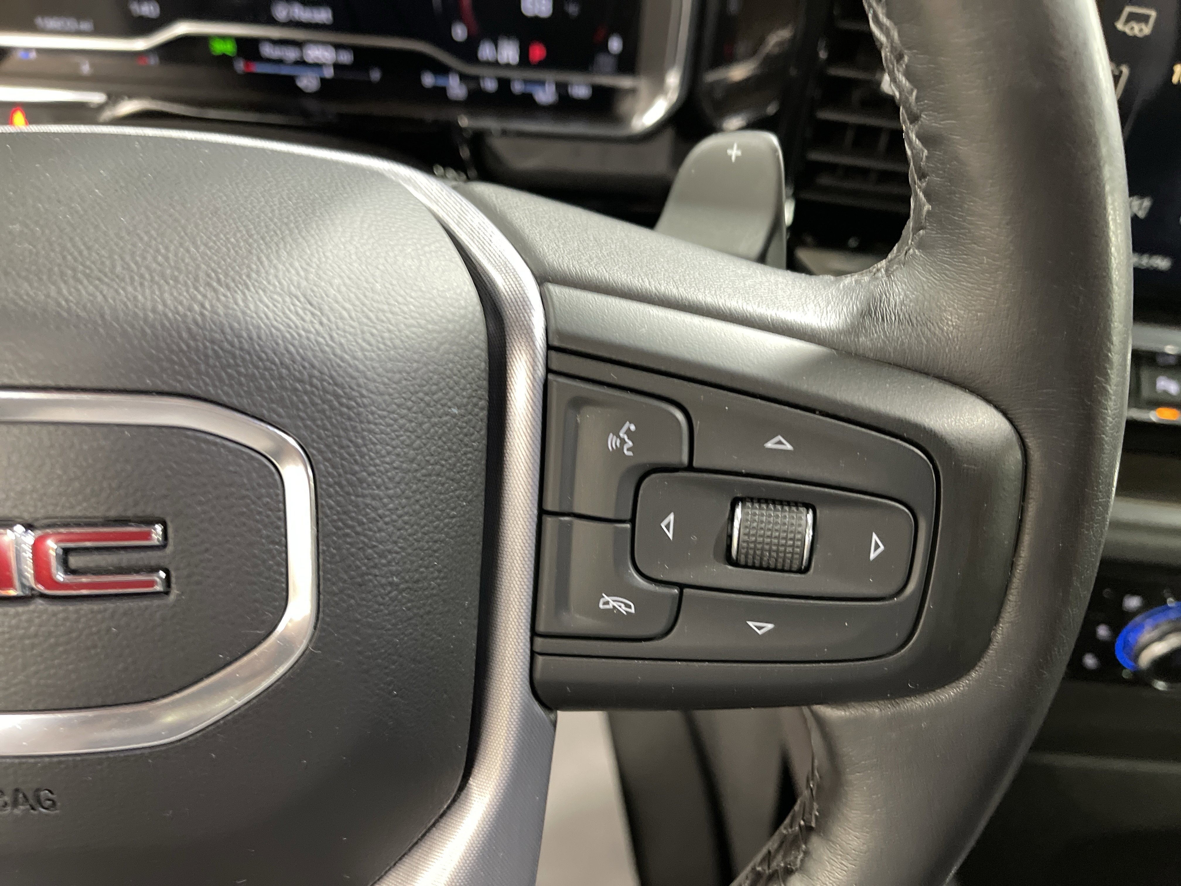 Used 2022 GMC Sierra 1500 SLT w/ SLT Premium Plus Package image 21