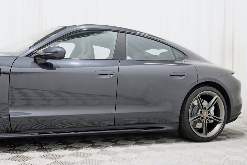 Used 2023 Porsche Taycan GTS AWD/4WD image 3