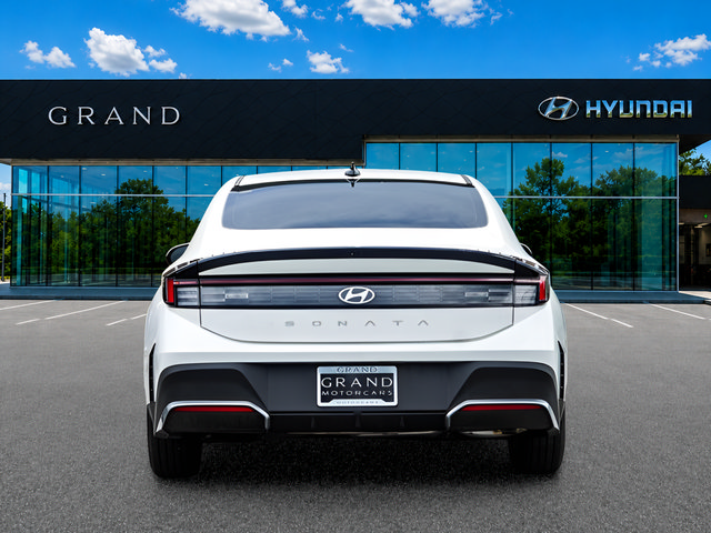 Certified 2025 Hyundai Sonata SE FWD image 5
