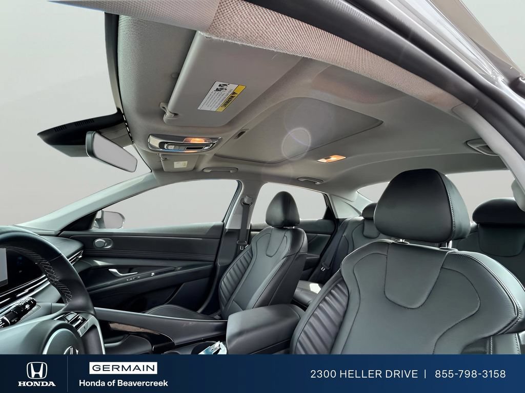 Used 2023 Hyundai Elantra Limited w/ Cargo Package FWD image 20