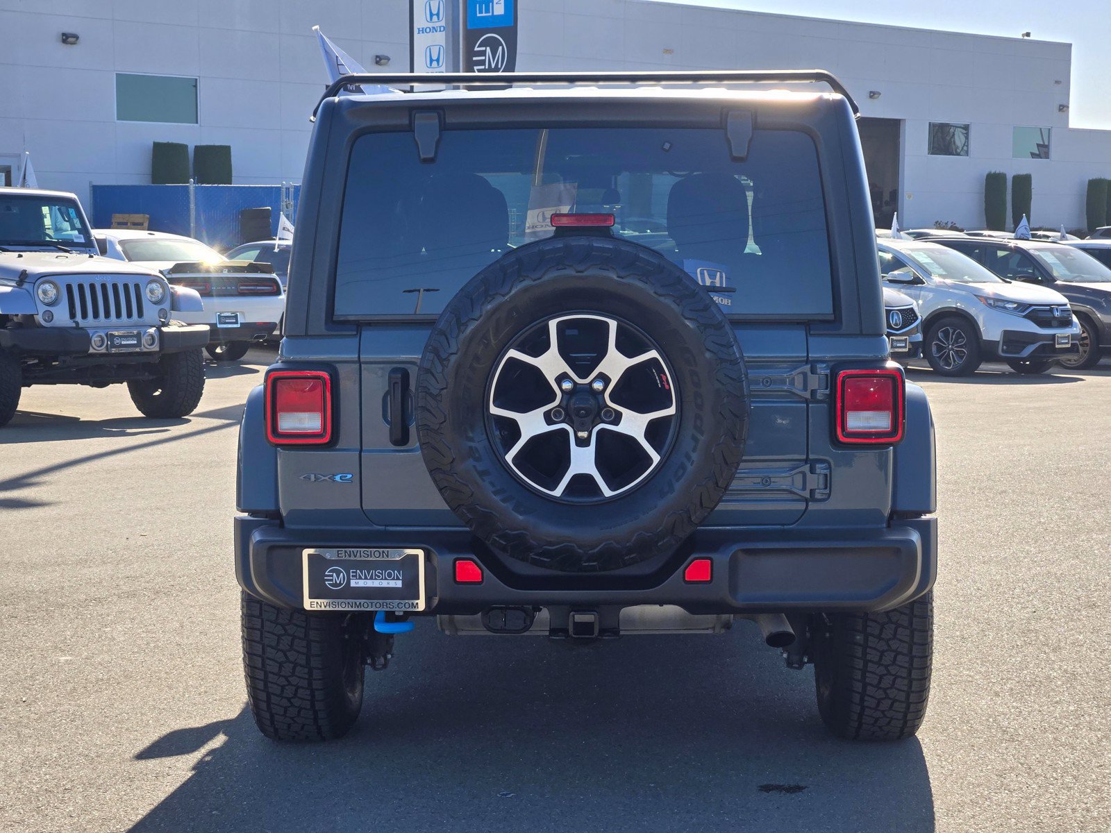 Used 2024 Jeep Wrangler Unlimited AWD/4WD image 6