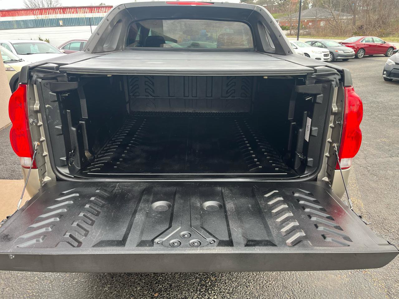 Used 2003 Chevrolet Avalanche 2WD image 7