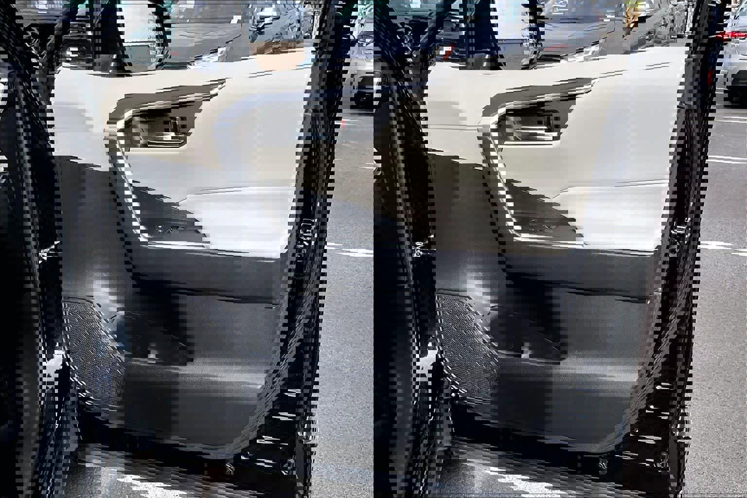 Certified 2021 Toyota RAV4 XLE w/ Convenience Package image 22