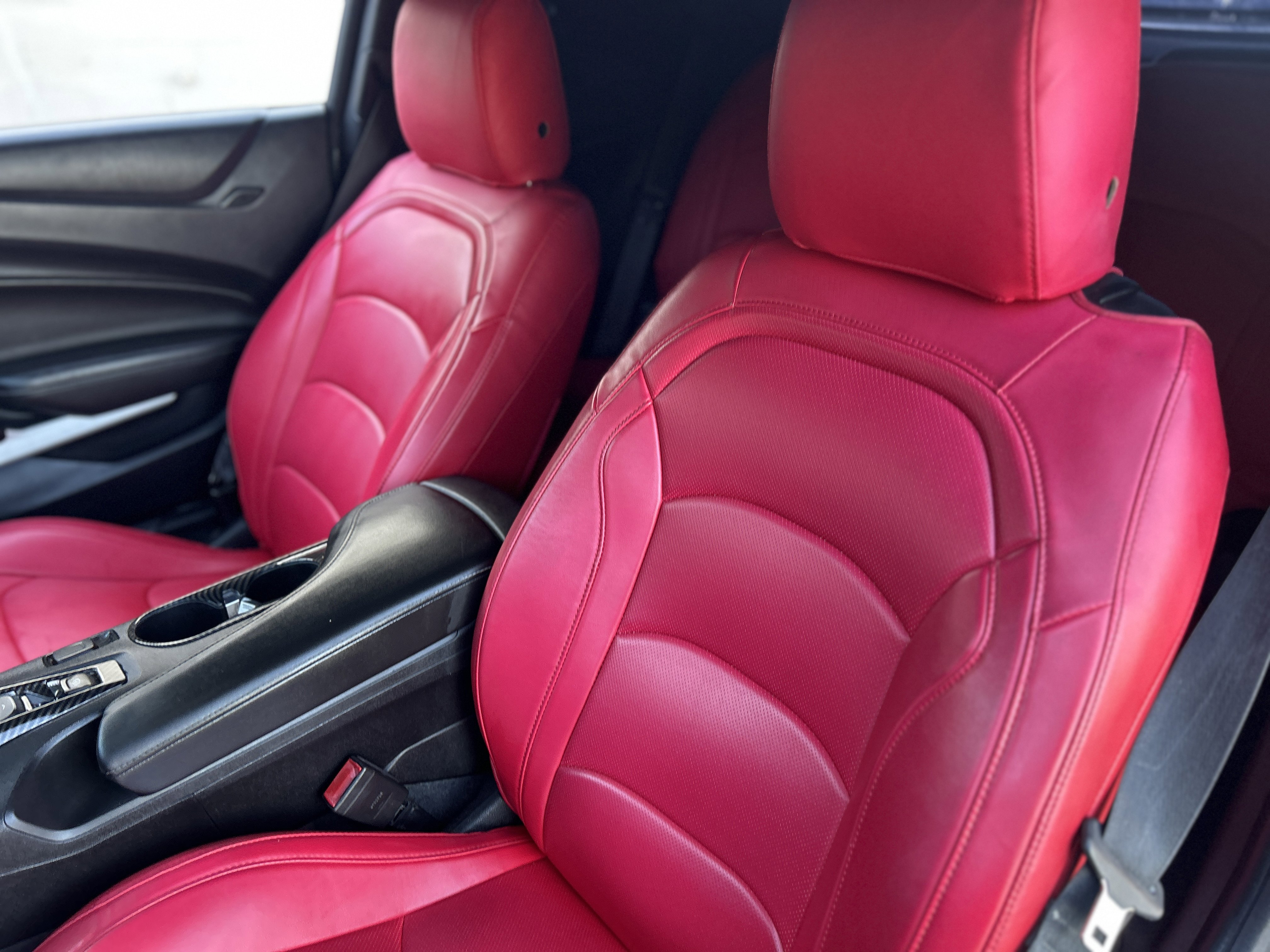 Used 2018 Chevrolet Camaro SS image 14