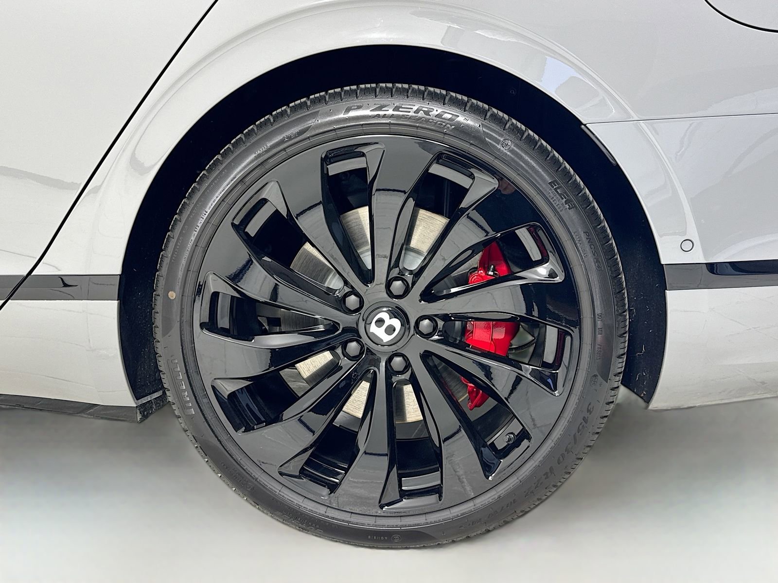 Used 2026 Bentley Flying Spur Plug-In Hybrid image 10