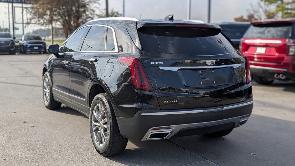 Used 2021 Cadillac XT5 Premium Luxury image 4