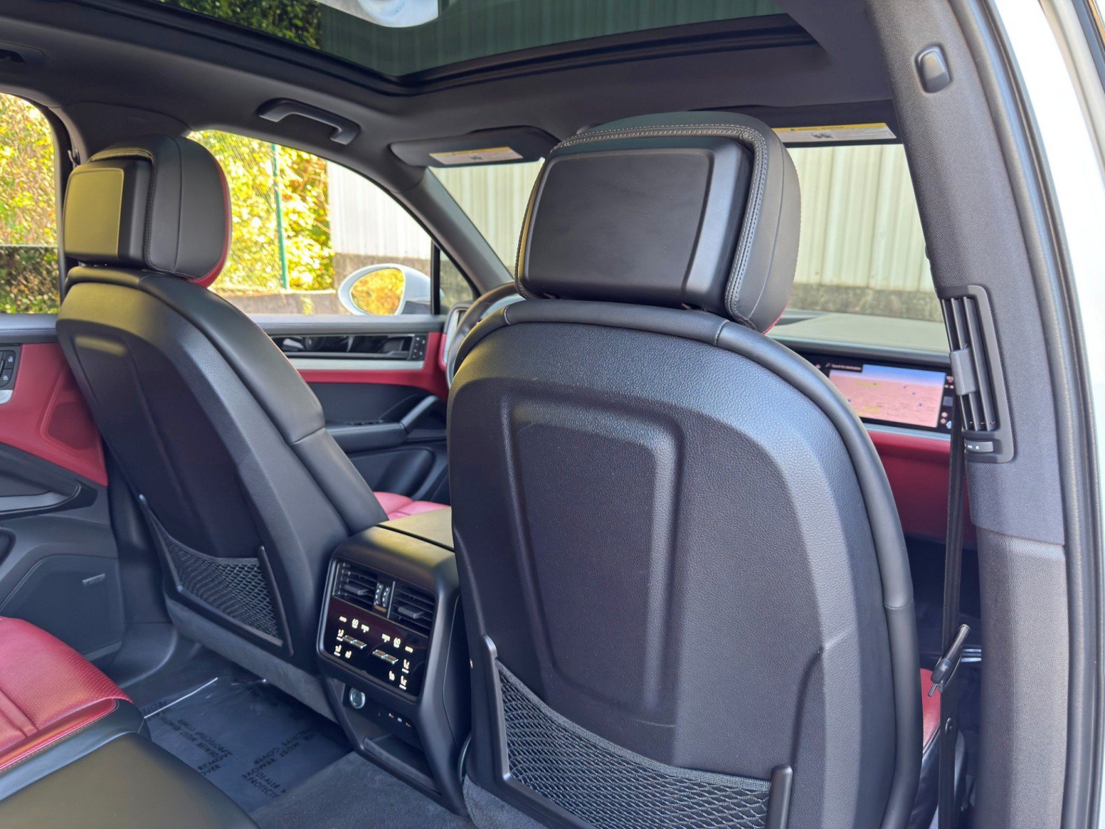 Used 2024 Porsche Cayenne S w/ Premium Package Plus AWD/4WD image 41