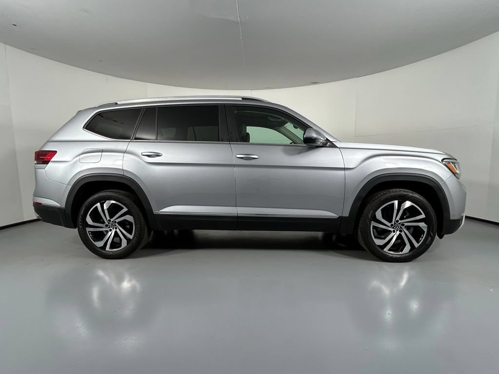 Used 2023 Volkswagen Atlas SEL AWD/4WD image 8