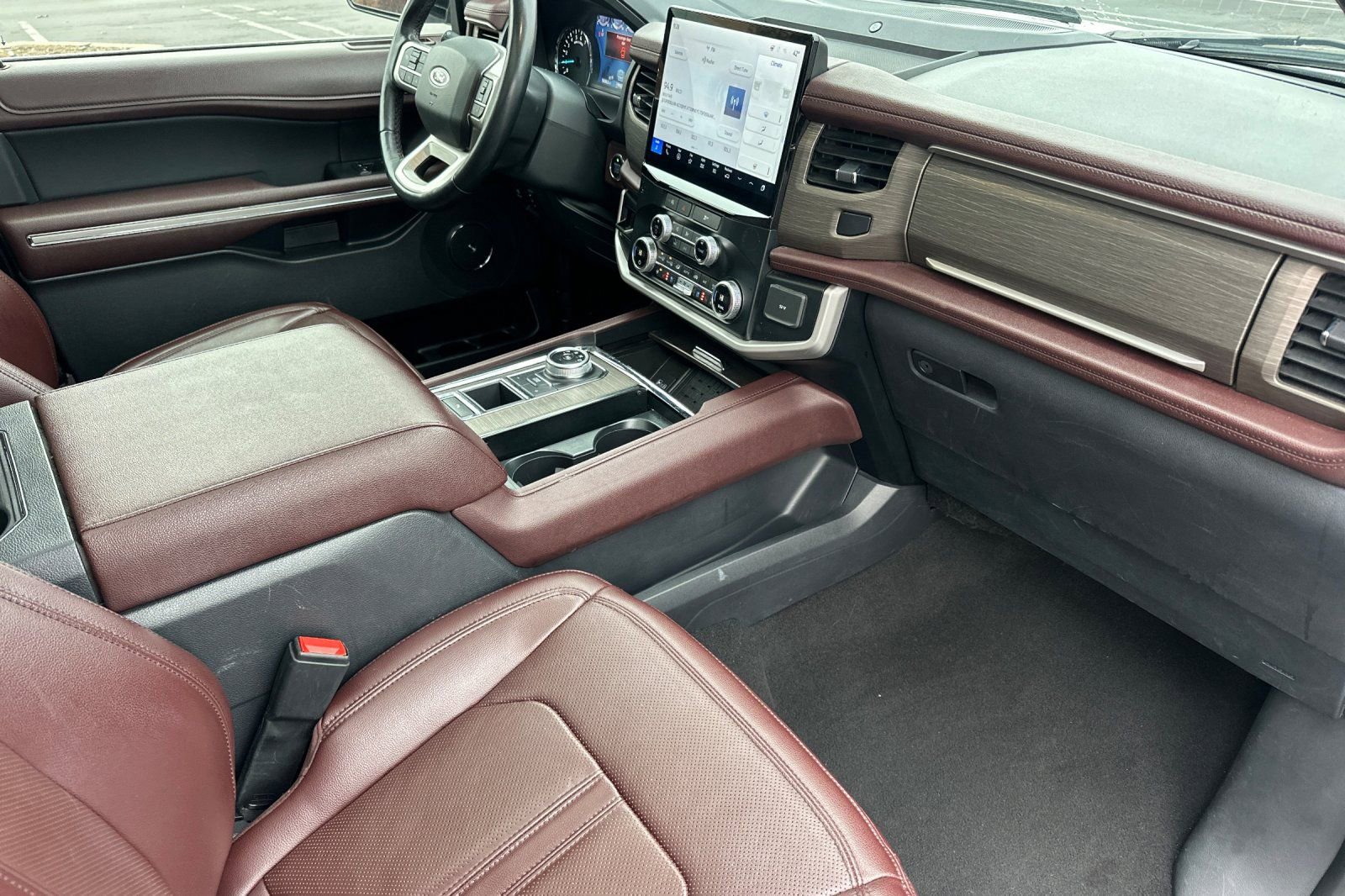 Used 2024 Ford Expedition Max Limited image 19