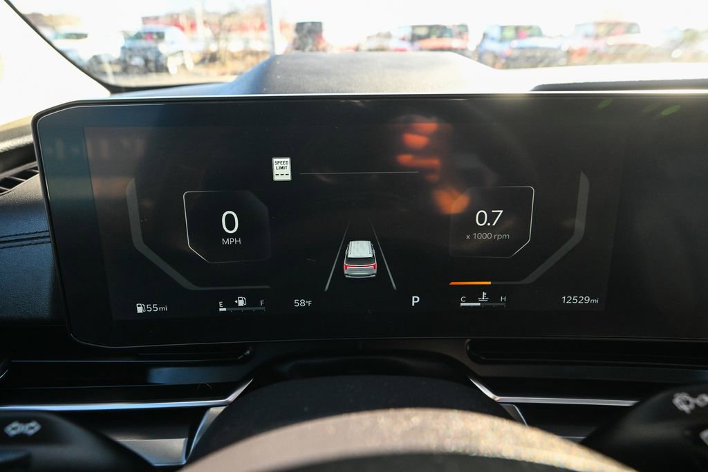 Used 2025 Kia Carnival SX Prestige image 38