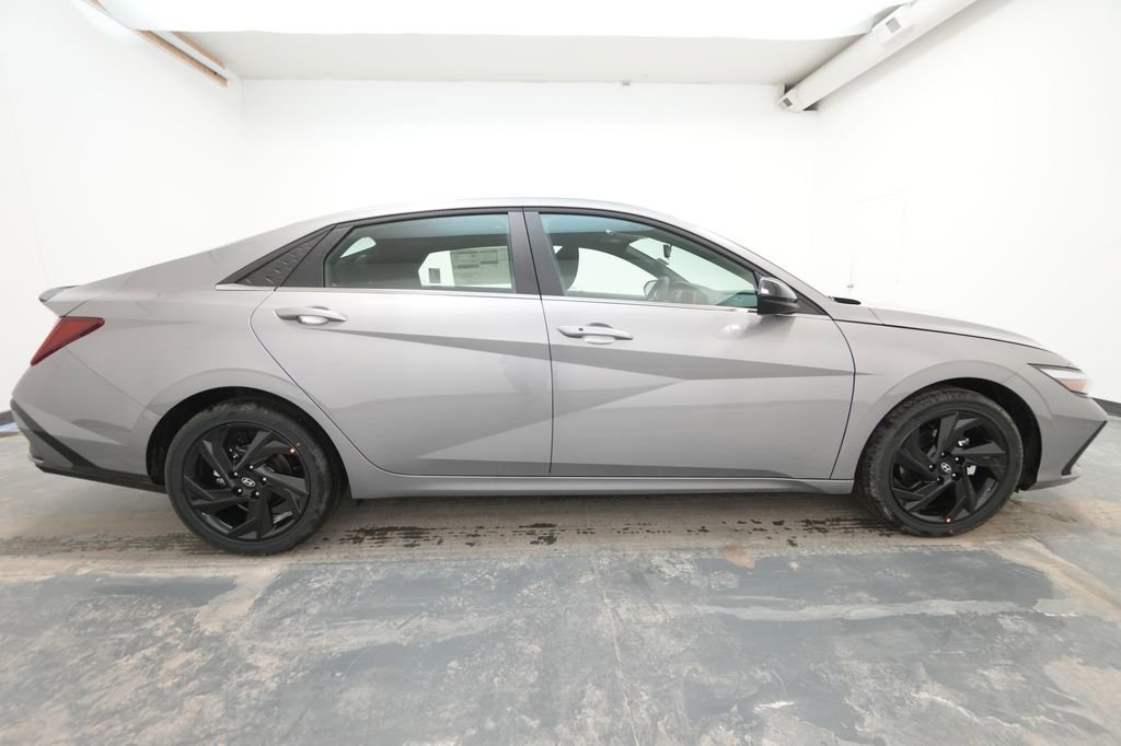 New 2026 Hyundai Elantra SEL Sport w/ Cargo Package image 10