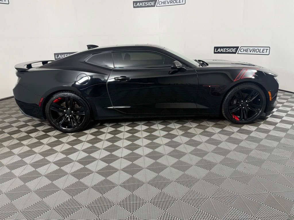 Used 2018 Chevrolet Camaro SS w/ Redline Edition RWD image 7