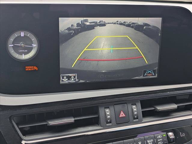 Used 2022 Lexus ES 300h w/ Premium Package FWD image 13