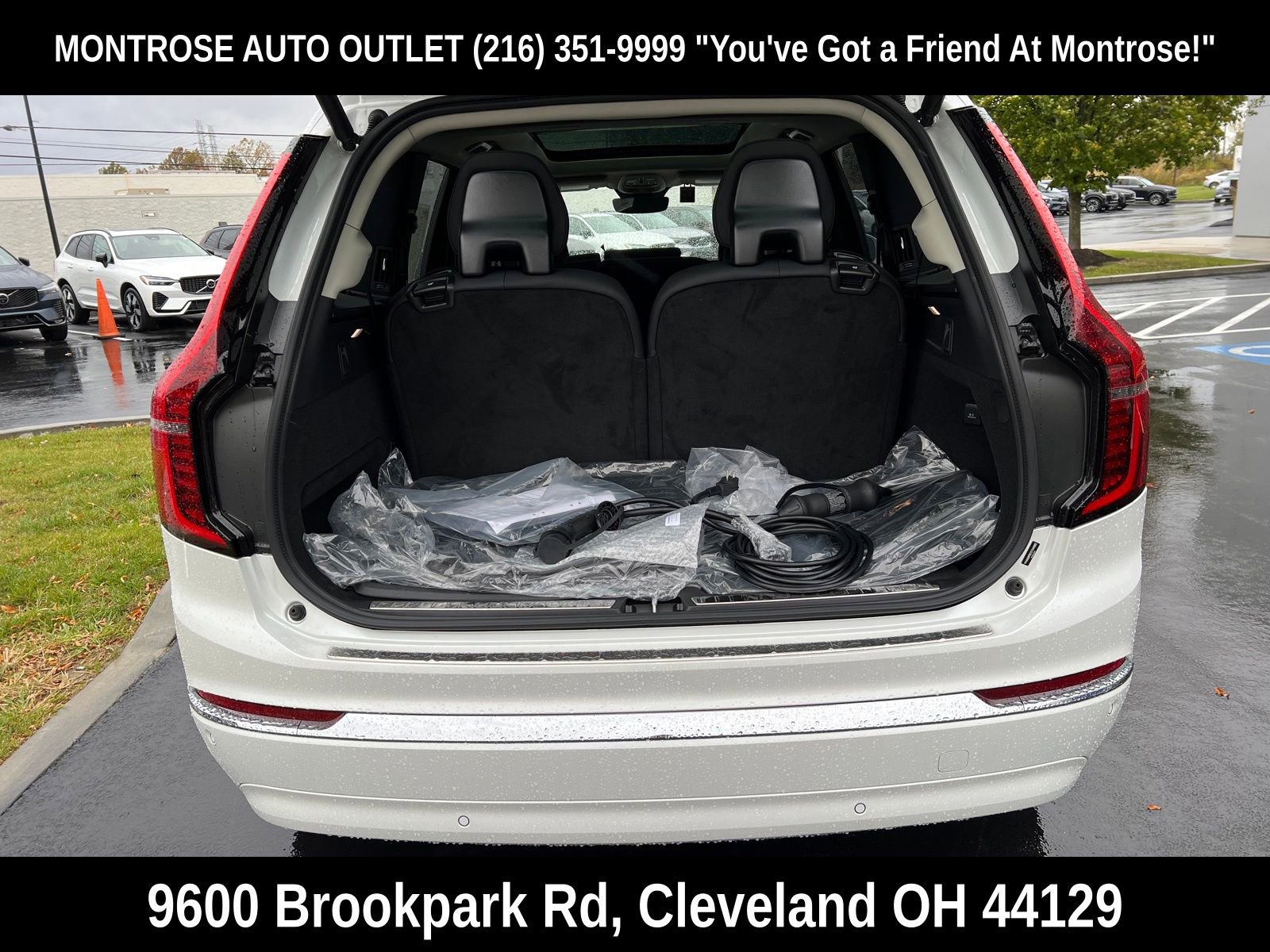 New 2025 Volvo XC90 T8 Core w/ Protection Package Premier image 36