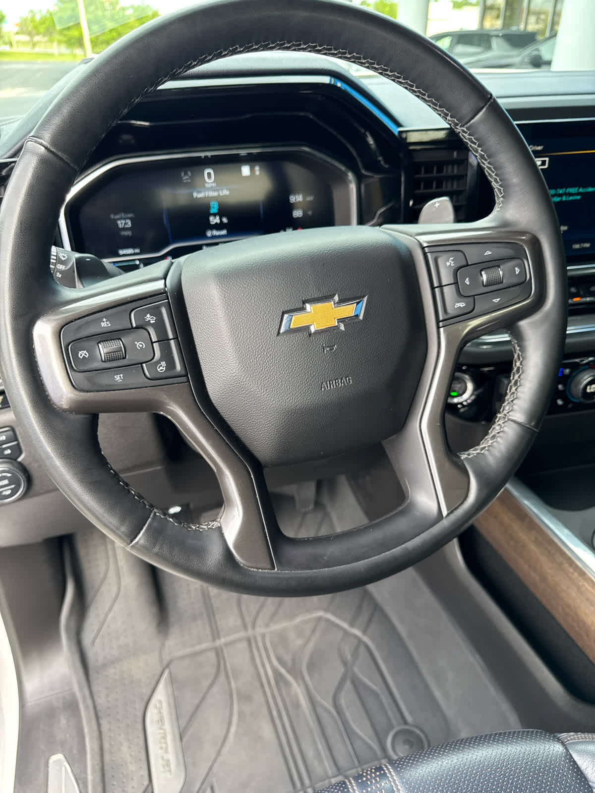 Used 2023 Chevrolet Silverado 1500 High Country w/ High Country Premium Package AWD/4WD image 19