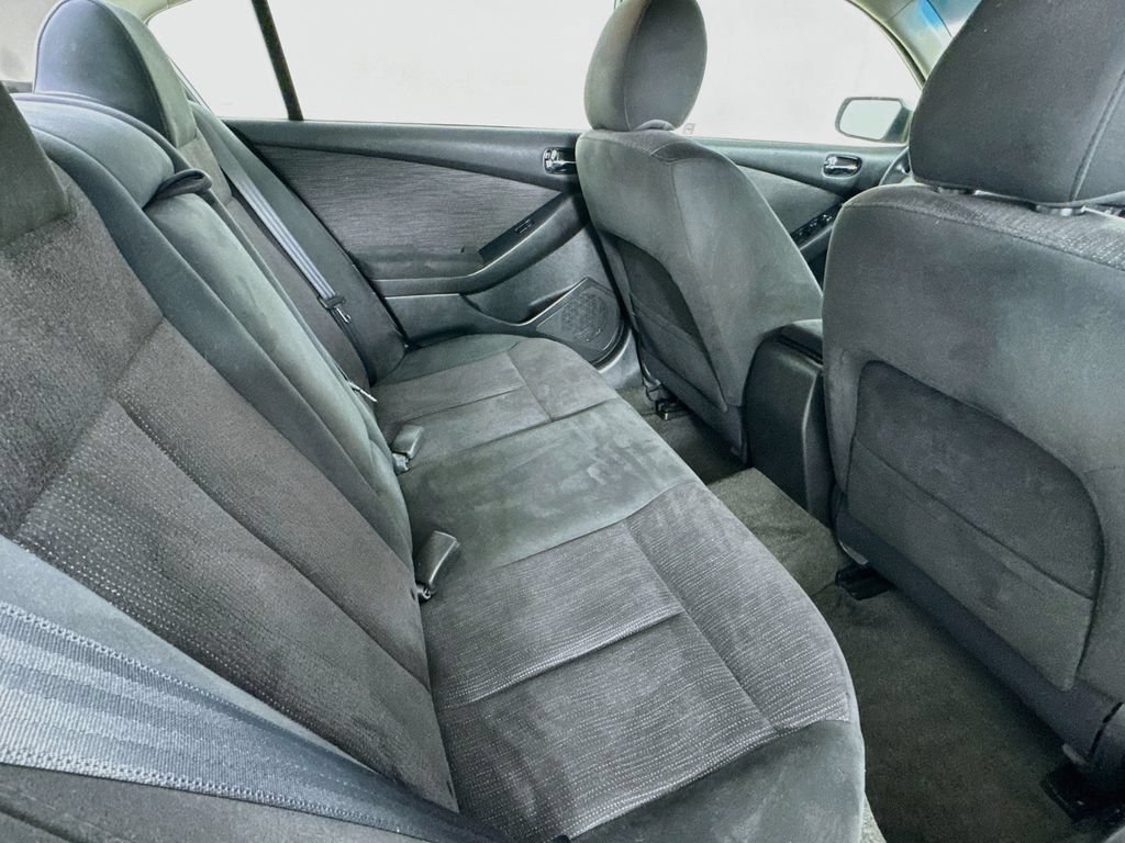 Used 2012 Nissan Altima 2.5 S FWD image 29