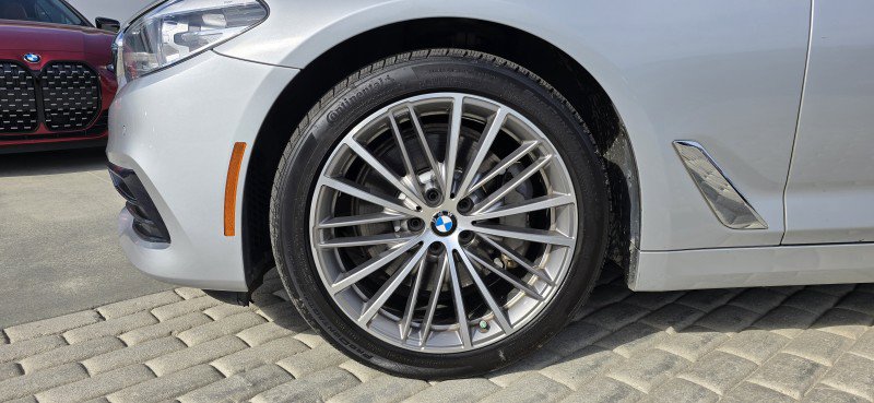 Used 2018 BMW 540i image 11