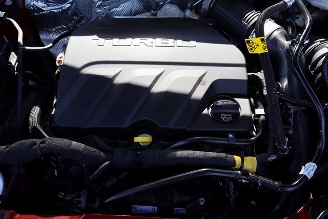 Certified 2025 Chevrolet Trax LT image 26