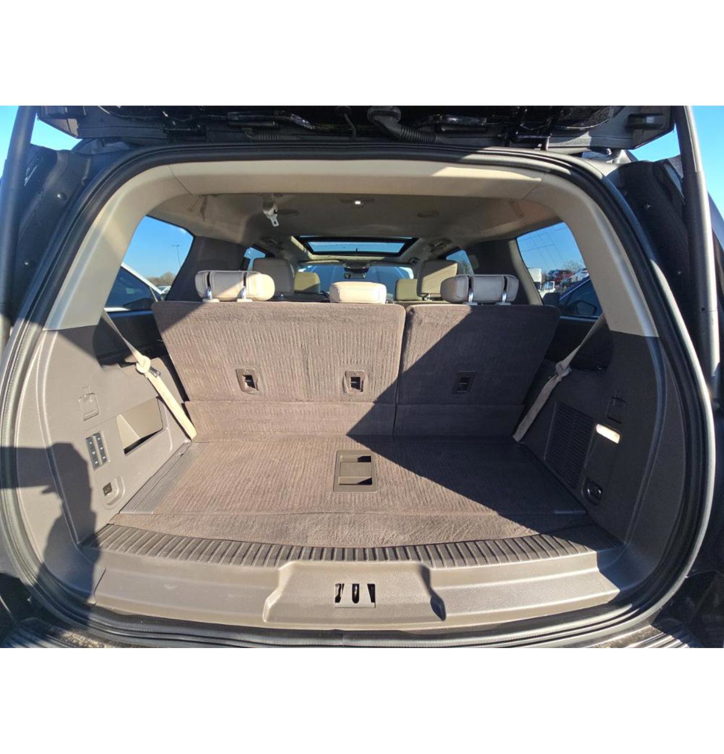 Used 2021 Ford Expedition Limited image 21