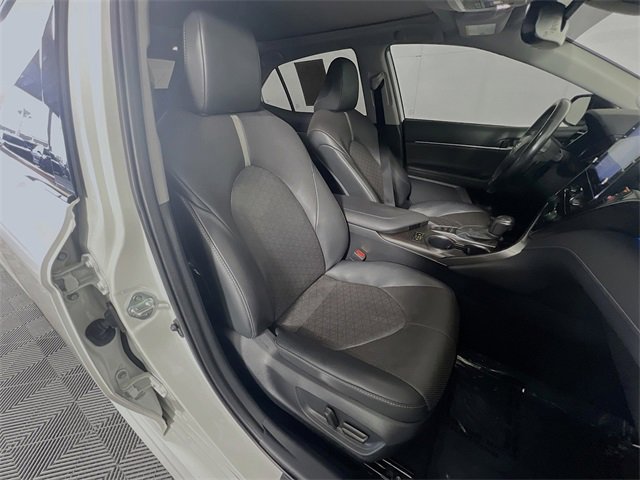 Used 2023 Toyota Camry XSE image 29