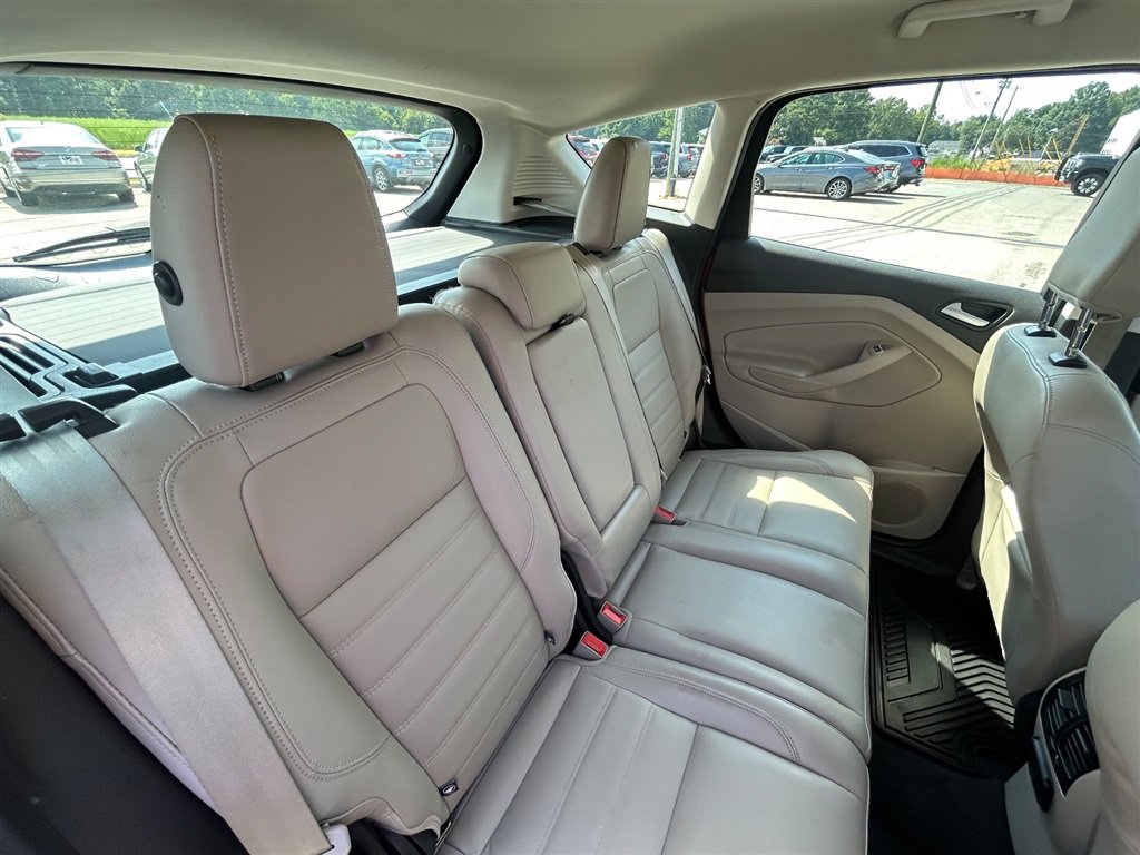 Used 2018 Ford C-MAX SE w/ Equipment Group 202A FWD image 18