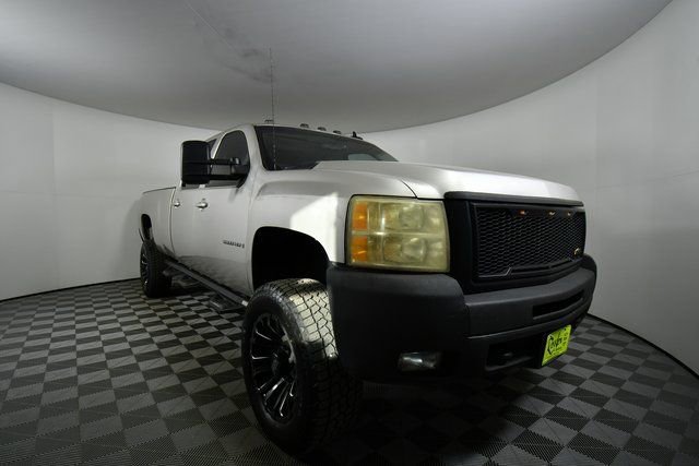 Used 2009 Chevrolet Silverado 3500 LTZ w/ LTZ Plus Package AWD/4WD image 9
