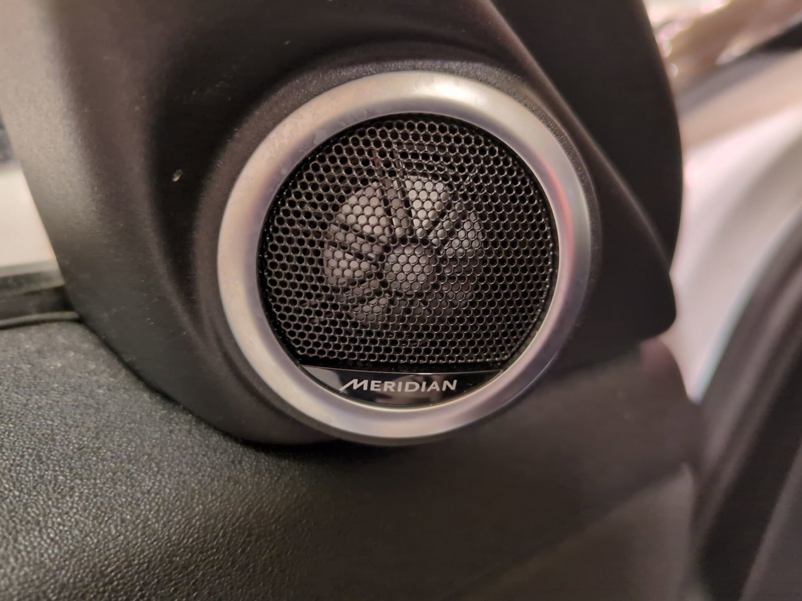 Used 2023 Land Rover Range Rover Evoque S image 18