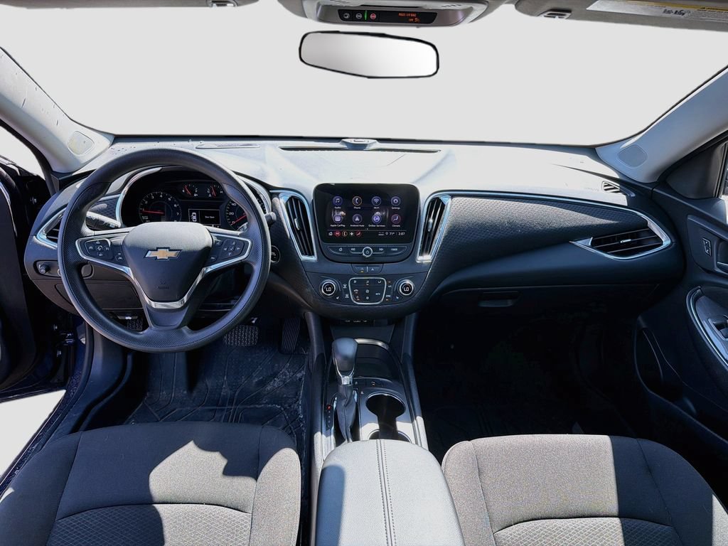 Used 2021 Chevrolet Malibu LT FWD image 24