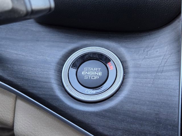 Certified 2023 Jeep Grand Cherokee L Limited image 23