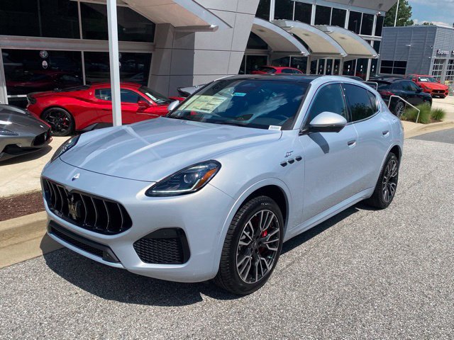Used 2024 Maserati Grecale GT AWD/4WD image 2