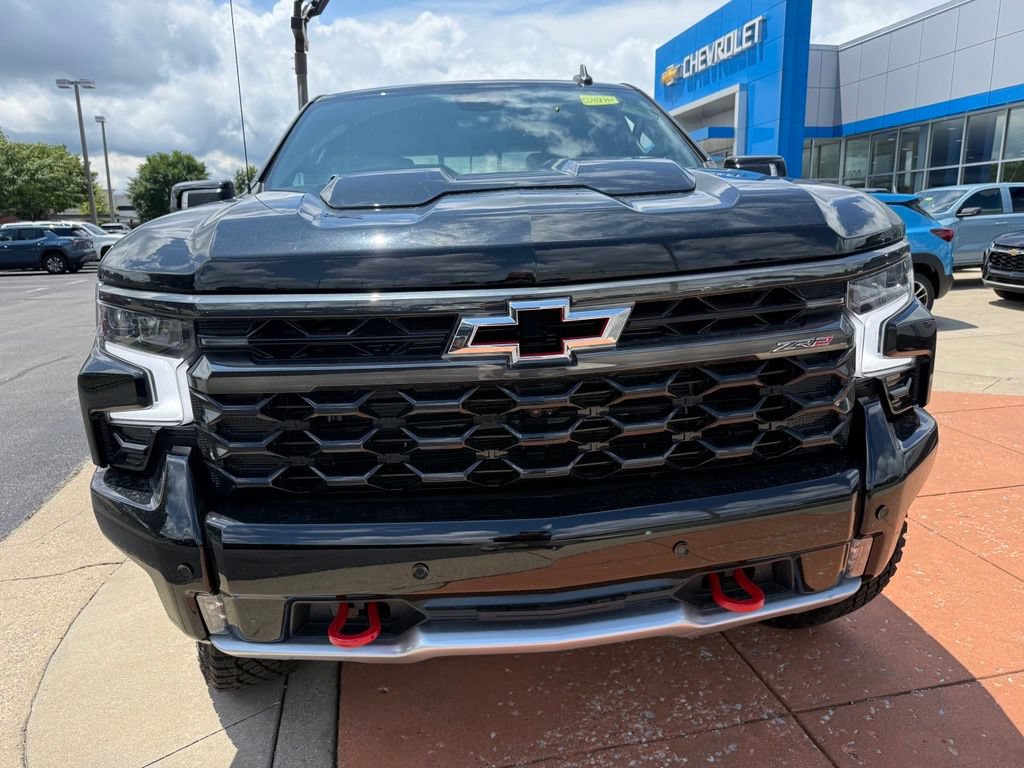 Used 2026 Chevrolet Silverado 1500 ZR2 AWD/4WD image 2