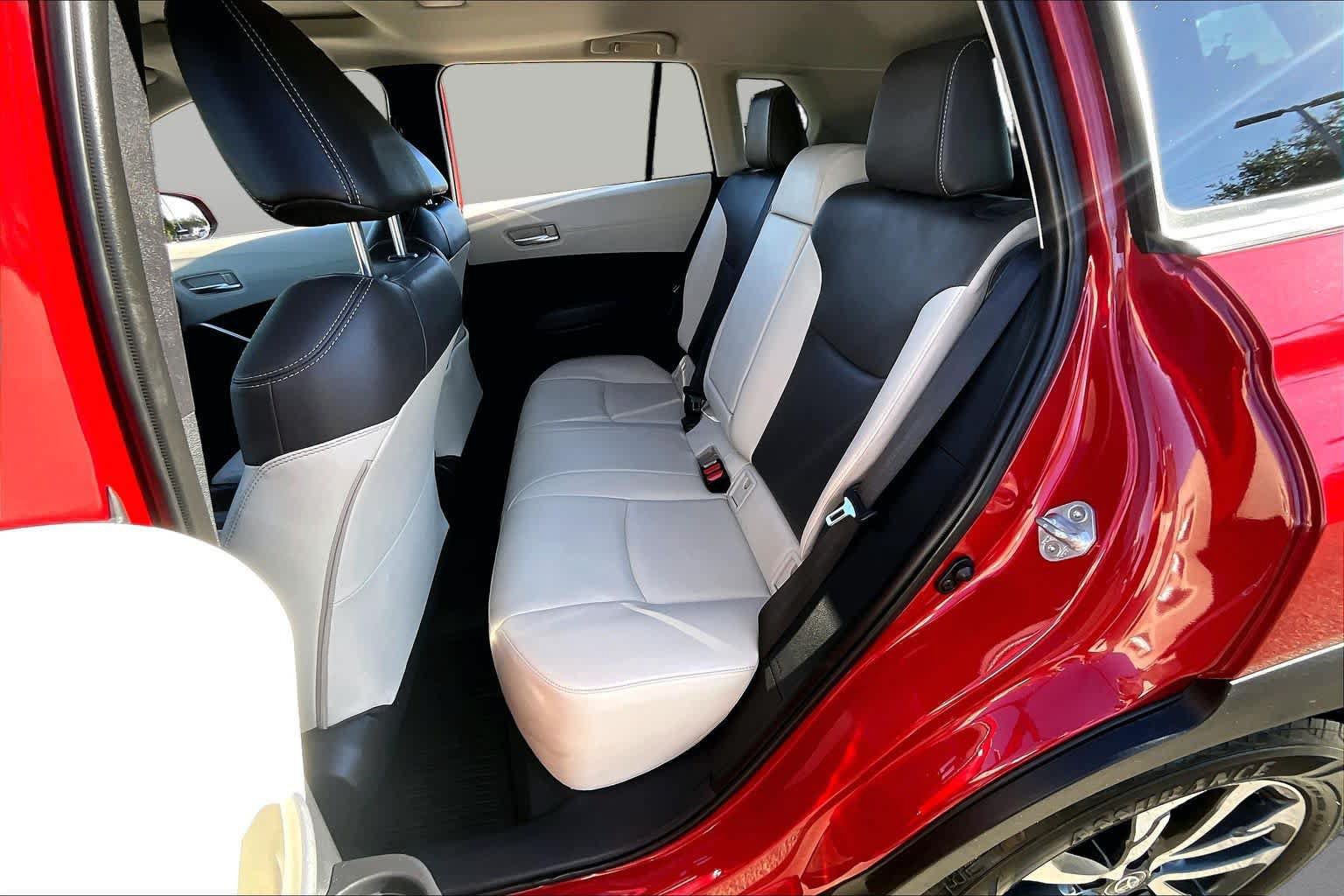 Certified 2022 Toyota Corolla Cross XLE w/ Convenience Package FWD image 20