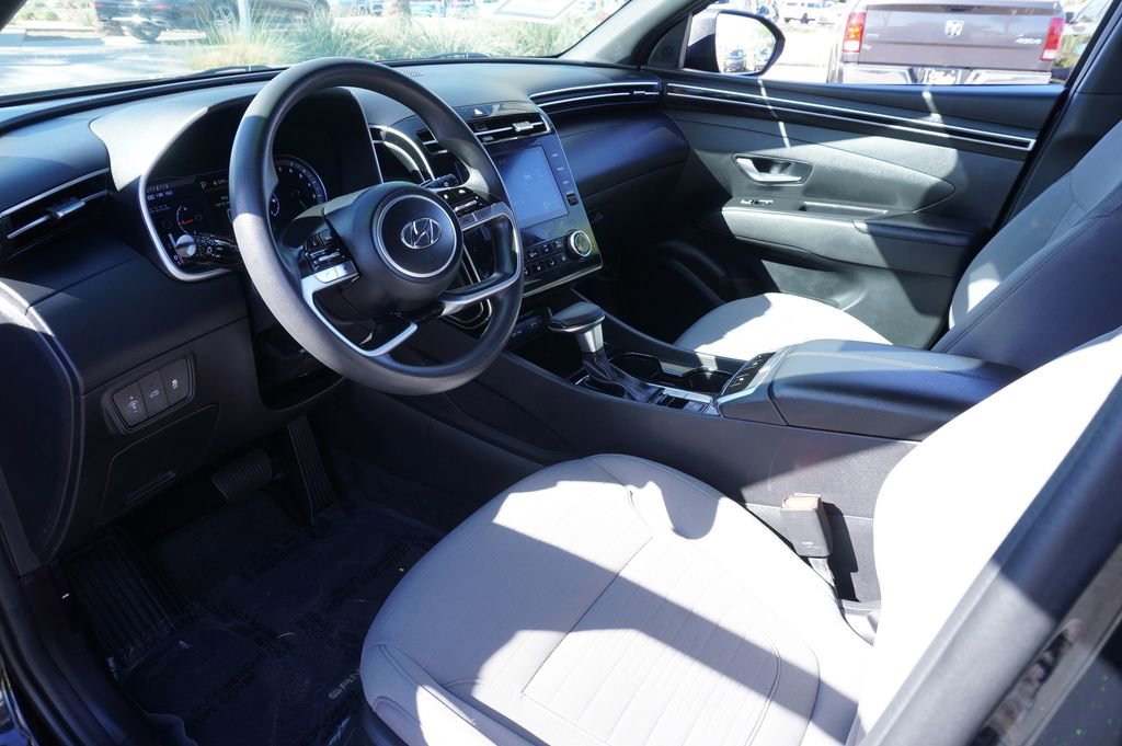 Used 2023 Hyundai Santa Cruz SEL w/ Cargo Package image 16