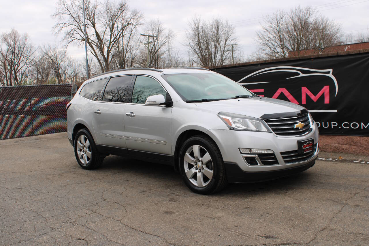 Used 2015 Chevrolet Traverse LTZ AWD/4WD image 4