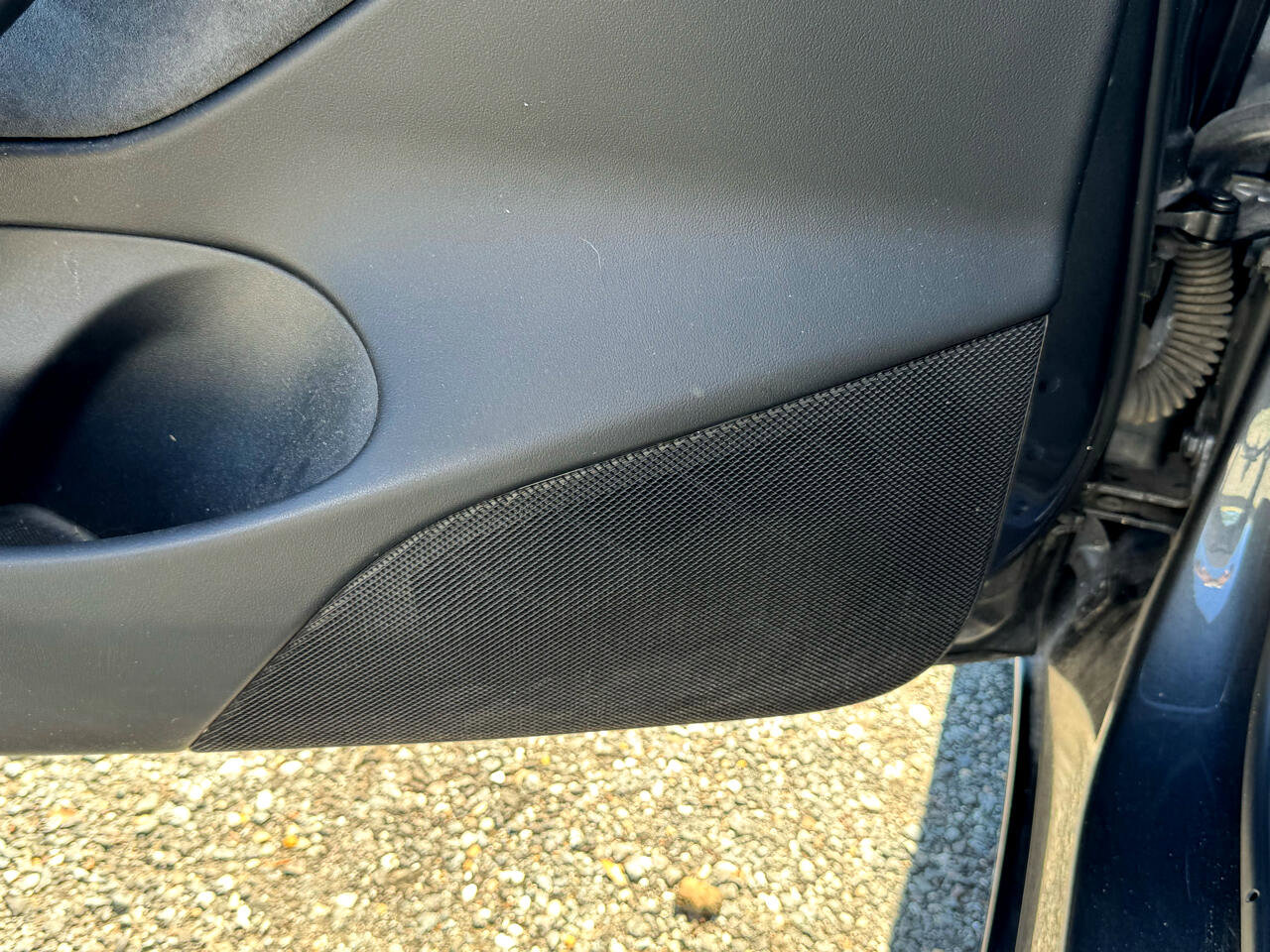 Used 2018 Tesla Model 3 Mid Range image 17