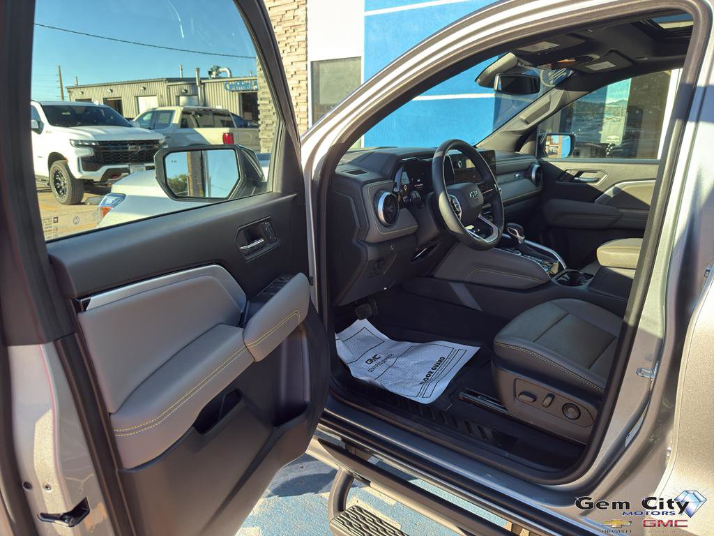 Used 2024 Chevrolet Colorado ZR2 w/ ZR2 Bison Edition image 14
