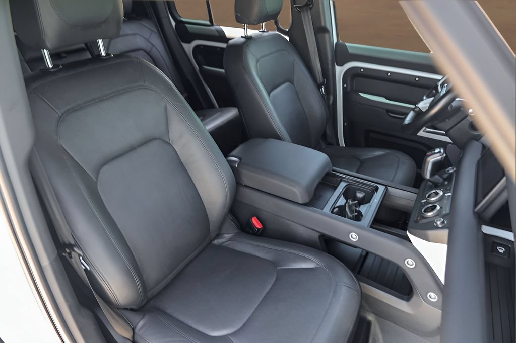 Used 2023 Land Rover Defender 110 S AWD/4WD image 29