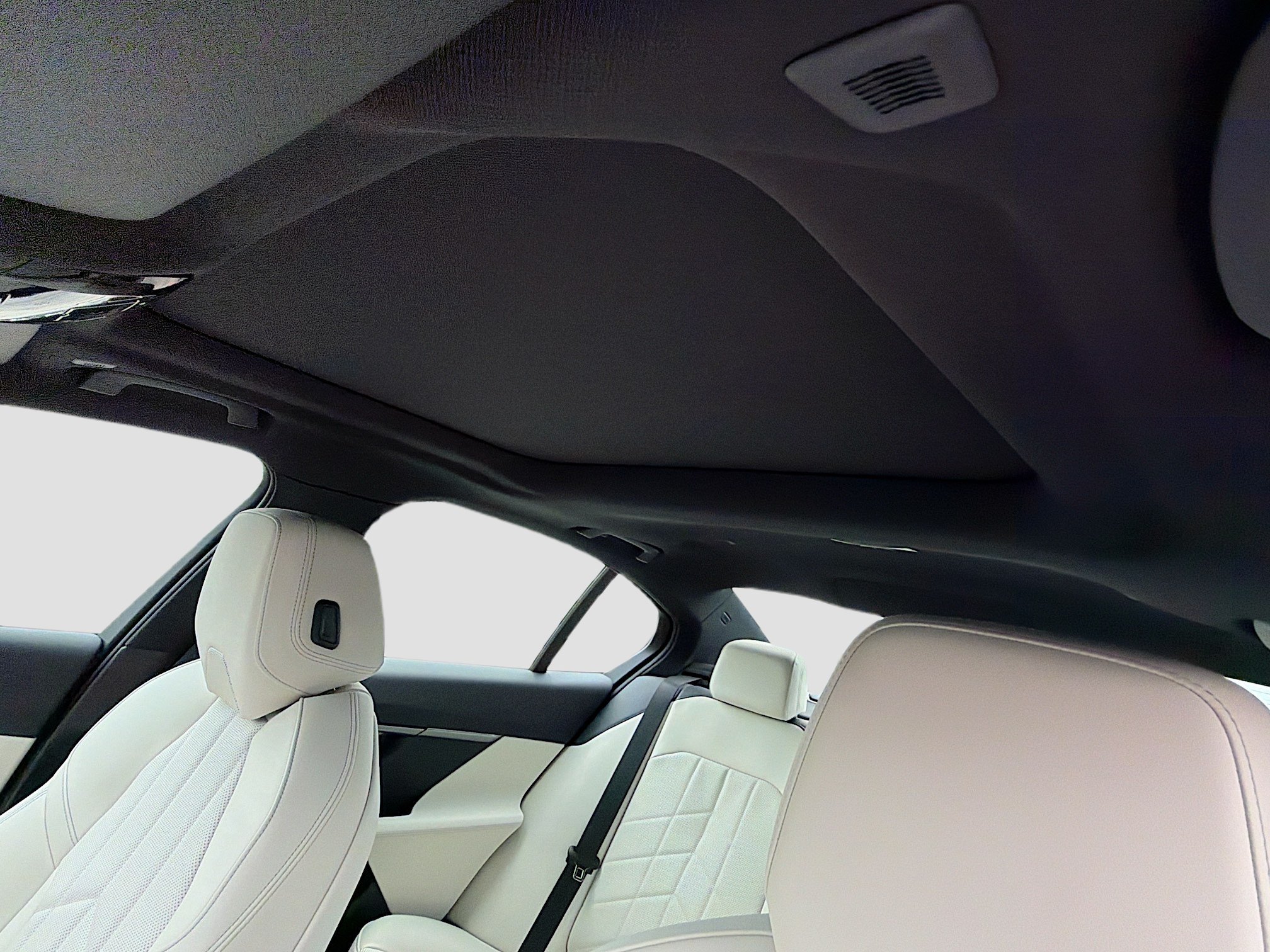 New 2027 BMW 530i RWD image 27
