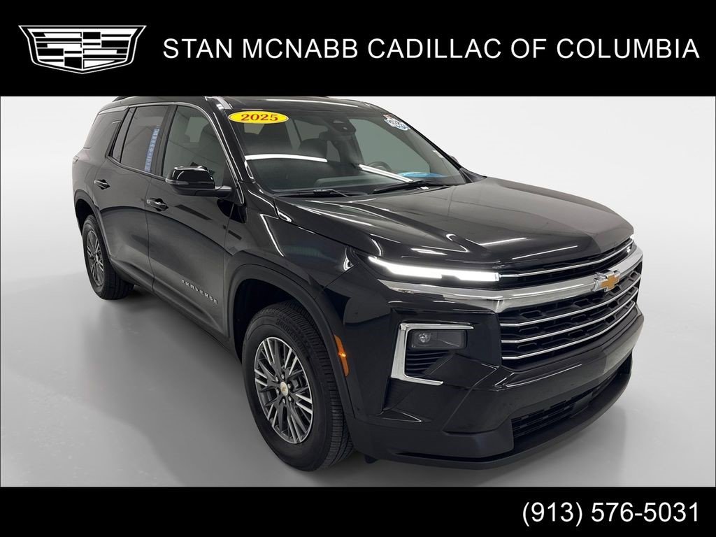 Certified 2025 Chevrolet Traverse LT image 1