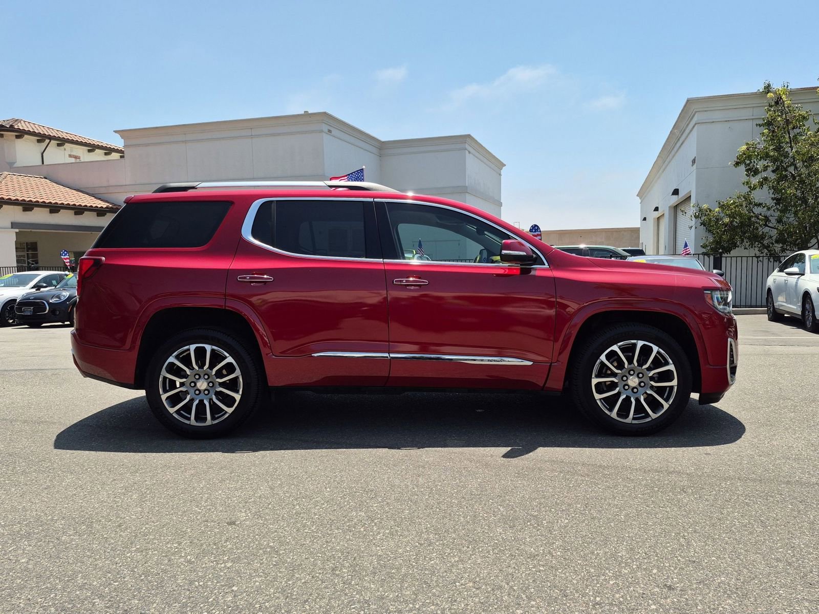 Used 2021 GMC Acadia Denali w/ Denali Technology Package AWD/4WD image 6
