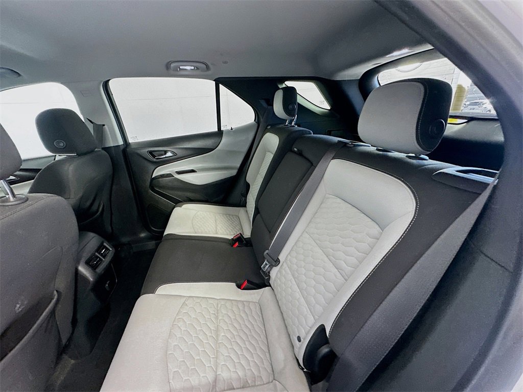 Used 2018 Chevrolet Equinox LT image 23