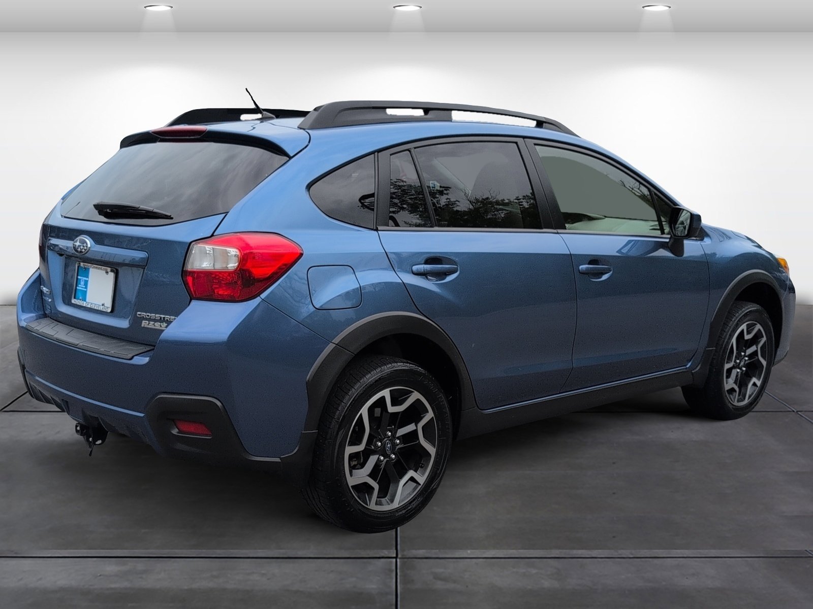 Used 2017 Subaru Crosstrek 2.0i Premium w/ Popular Package #1 AWD/4WD image 5