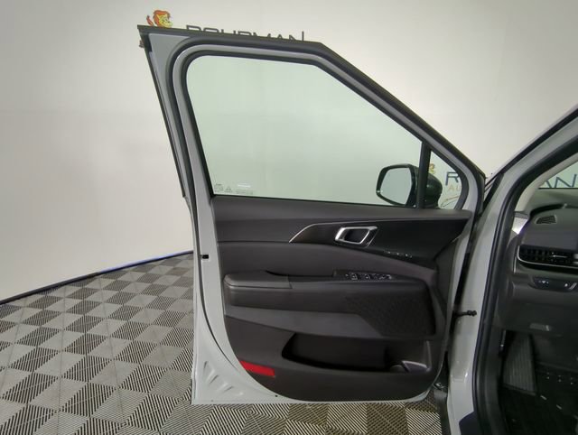 New 2026 Kia Carnival SX w/ SX Dark Edition Package image 18