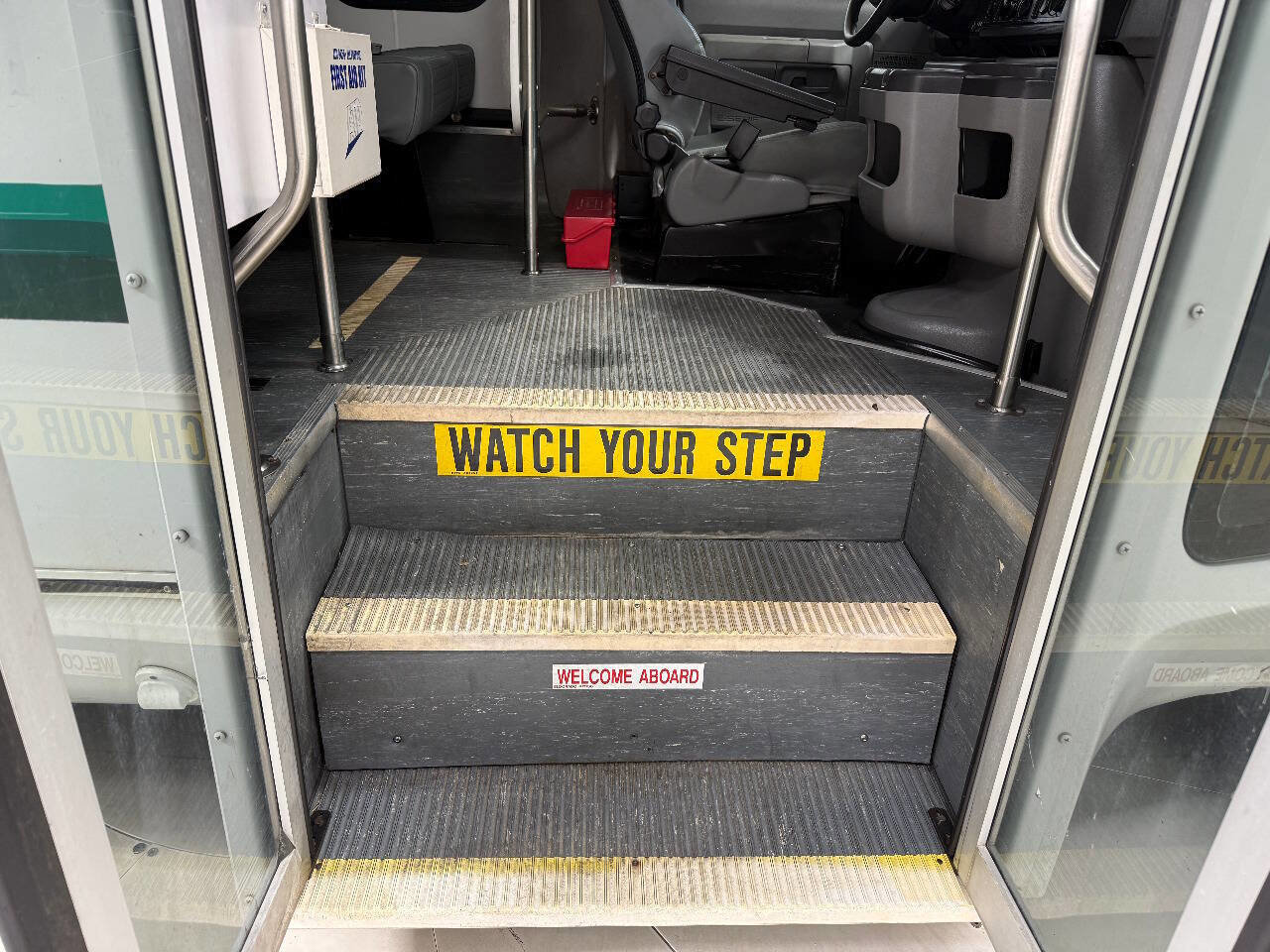 Used 2016 Ford E-350 and Econoline 350 Super Duty w/ Shuttle Bus Prep Package image 90