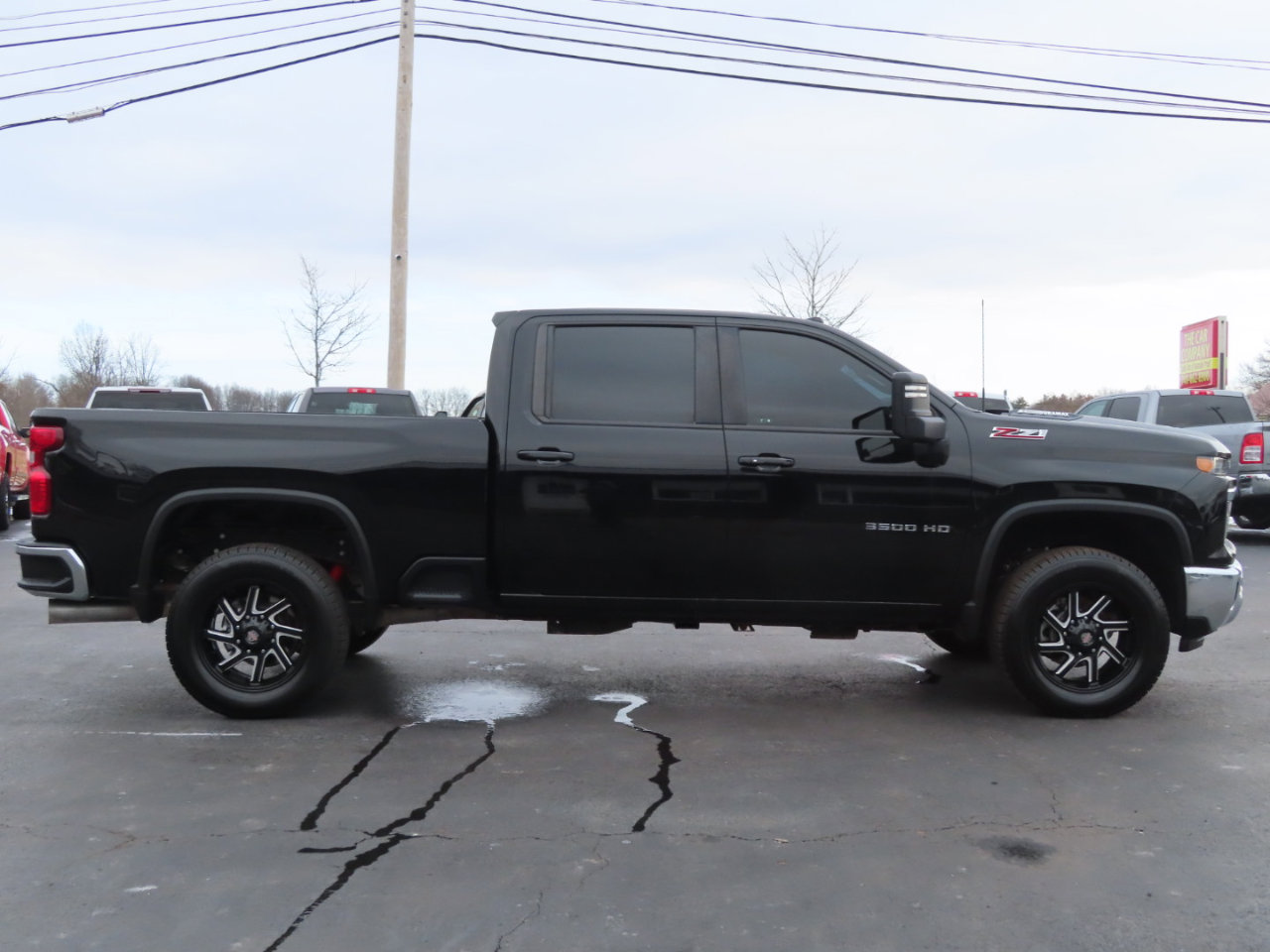 Used 2024 Chevrolet Silverado 3500 LT w/ Safety Package image 7
