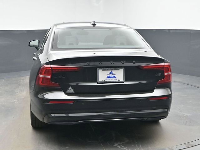 Used 2024 Volvo S60 B5 Plus FWD image 7