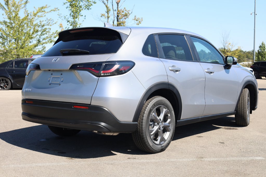 New 2027 Honda HR-V LX image 6