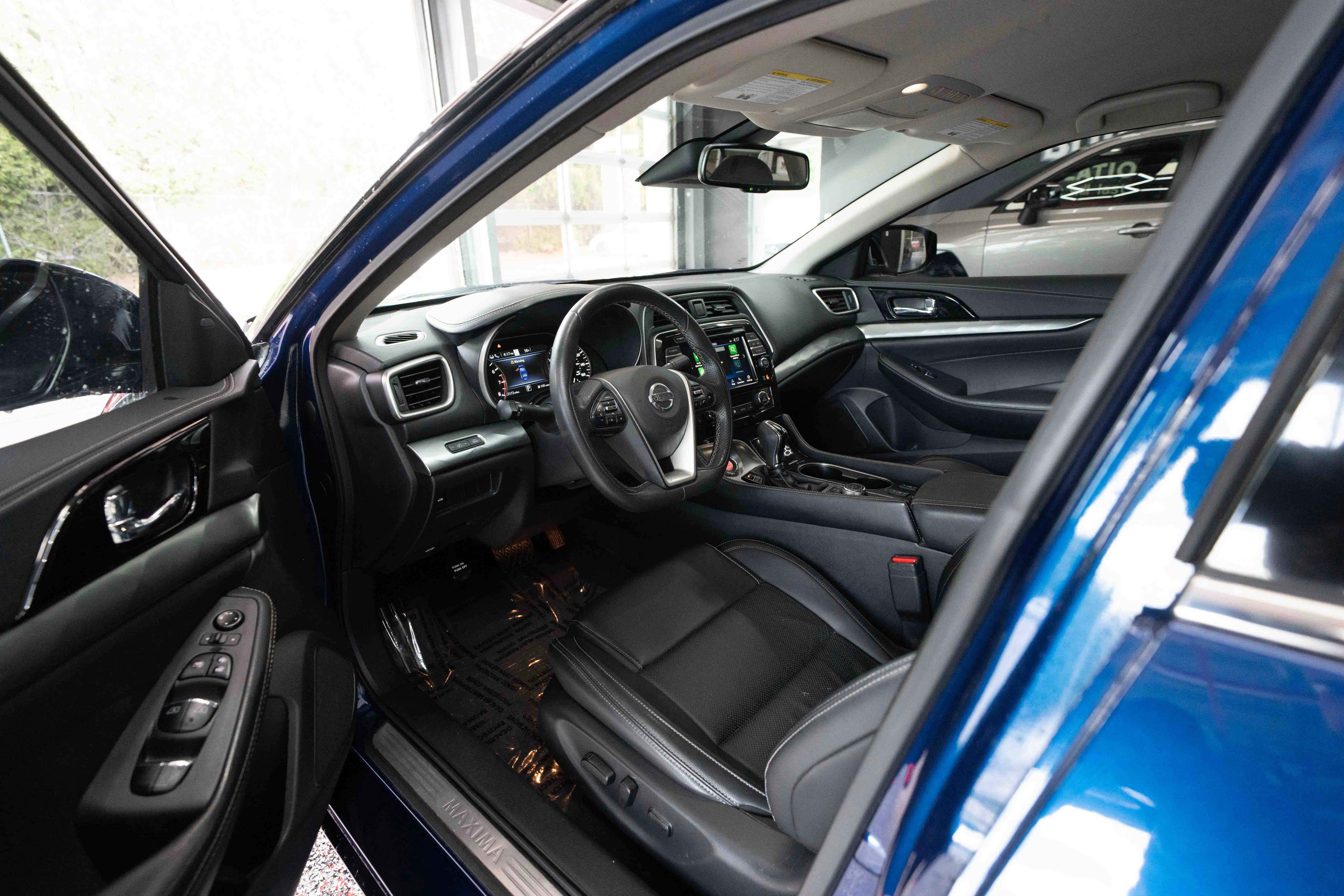 Used 2022 Nissan Maxima SV w/ Floor Mat Group image 8